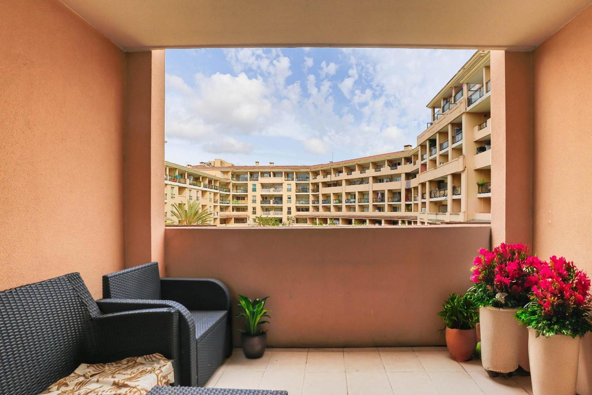 Le 380 - Lumineux, Balcon & Piscine *